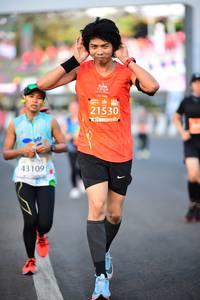 BIB: 21530, 43109
                            <button type="button" onclick="openModal(12787592)" class="btn btn-primary btn-sm float-right btn-popup" data-toggle="modal" data-target=".modal-high-quality">
                        <i class="fas fa-shopping-cart"></i> Add to Cart
                    </button>
                                            <button type="button" onclick="isThisMe(12787592, true)" class="btn btn-success btn-sm float-right btn-popup btn-isme hidden" data-toggle="tooltip" data-placement="bottom" title="นี่คือรูปของคุณใช่ไหม คลิกที่นี่เพื่อเอาเข้าอัลบั้ม">
                        <i class="fas fa-plus"></i> Add to album
                    </button>
                    <button type="button" onclick="isThisMe(12787592, false)" class="btn btn-warning btn-sm float-right btn-popup btn-isnotme hidden">
                        <i class="fas fa-ban"></i> Remove from album
                    </button>