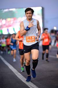 BIB: 20220
                            <button type="button" onclick="openModal(12786571)" class="btn btn-primary btn-sm float-right btn-popup" data-toggle="modal" data-target=".modal-high-quality">
                        <i class="fas fa-shopping-cart"></i> Add to Cart
                    </button>
                                            <button type="button" onclick="isThisMe(12786571, true)" class="btn btn-success btn-sm float-right btn-popup btn-isme hidden" data-toggle="tooltip" data-placement="bottom" title="นี่คือรูปของคุณใช่ไหม คลิกที่นี่เพื่อเอาเข้าอัลบั้ม">
                        <i class="fas fa-plus"></i> Add to album
                    </button>
                    <button type="button" onclick="isThisMe(12786571, false)" class="btn btn-warning btn-sm float-right btn-popup btn-isnotme hidden">
                        <i class="fas fa-ban"></i> Remove from album
                    </button>