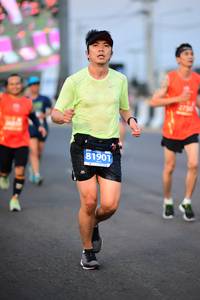 BIB: 2750, 81901
                            <button type="button" onclick="openModal(12787189)" class="btn btn-primary btn-sm float-right btn-popup" data-toggle="modal" data-target=".modal-high-quality">
                        <i class="fas fa-shopping-cart"></i> Add to Cart
                    </button>
                                            <button type="button" onclick="isThisMe(12787189, true)" class="btn btn-success btn-sm float-right btn-popup btn-isme hidden" data-toggle="tooltip" data-placement="bottom" title="นี่คือรูปของคุณใช่ไหม คลิกที่นี่เพื่อเอาเข้าอัลบั้ม">
                        <i class="fas fa-plus"></i> Add to album
                    </button>
                    <button type="button" onclick="isThisMe(12787189, false)" class="btn btn-warning btn-sm float-right btn-popup btn-isnotme hidden">
                        <i class="fas fa-ban"></i> Remove from album
                    </button>