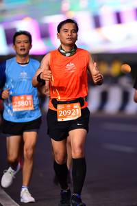 BIB: 25801, 20921
                            <button type="button" onclick="openModal(12899749)" class="btn btn-primary btn-sm float-right btn-popup" data-toggle="modal" data-target=".modal-high-quality">
                        <i class="fas fa-shopping-cart"></i> Add to Cart
                    </button>
                                            <button type="button" onclick="isThisMe(12899749, true)" class="btn btn-success btn-sm float-right btn-popup btn-isme hidden" data-toggle="tooltip" data-placement="bottom" title="นี่คือรูปของคุณใช่ไหม คลิกที่นี่เพื่อเอาเข้าอัลบั้ม">
                        <i class="fas fa-plus"></i> Add to album
                    </button>
                    <button type="button" onclick="isThisMe(12899749, false)" class="btn btn-warning btn-sm float-right btn-popup btn-isnotme hidden">
                        <i class="fas fa-ban"></i> Remove from album
                    </button>