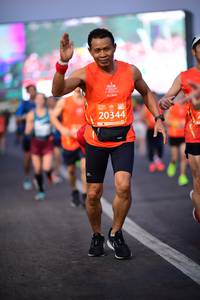 BIB: 20344
                            <button type="button" onclick="openModal(12477817)" class="btn btn-primary btn-sm float-right btn-popup" data-toggle="modal" data-target=".modal-high-quality">
                        <i class="fas fa-shopping-cart"></i> Add to Cart
                    </button>
                                            <button type="button" onclick="isThisMe(12477817, true)" class="btn btn-success btn-sm float-right btn-popup btn-isme hidden" data-toggle="tooltip" data-placement="bottom" title="นี่คือรูปของคุณใช่ไหม คลิกที่นี่เพื่อเอาเข้าอัลบั้ม">
                        <i class="fas fa-plus"></i> Add to album
                    </button>
                    <button type="button" onclick="isThisMe(12477817, false)" class="btn btn-warning btn-sm float-right btn-popup btn-isnotme hidden">
                        <i class="fas fa-ban"></i> Remove from album
                    </button>