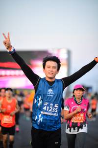 BIB: 41235, 20701
                            <button type="button" onclick="openModal(12483546)" class="btn btn-primary btn-sm float-right btn-popup" data-toggle="modal" data-target=".modal-high-quality">
                        <i class="fas fa-shopping-cart"></i> Add to Cart
                    </button>
                                            <button type="button" onclick="isThisMe(12483546, true)" class="btn btn-success btn-sm float-right btn-popup btn-isme hidden" data-toggle="tooltip" data-placement="bottom" title="นี่คือรูปของคุณใช่ไหม คลิกที่นี่เพื่อเอาเข้าอัลบั้ม">
                        <i class="fas fa-plus"></i> Add to album
                    </button>
                    <button type="button" onclick="isThisMe(12483546, false)" class="btn btn-warning btn-sm float-right btn-popup btn-isnotme hidden">
                        <i class="fas fa-ban"></i> Remove from album
                    </button>