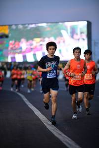 BIB: 42527, 20885, 21932
                            <button type="button" onclick="openModal(12479616)" class="btn btn-primary btn-sm float-right btn-popup" data-toggle="modal" data-target=".modal-high-quality">
                        <i class="fas fa-shopping-cart"></i> Add to Cart
                    </button>
                                            <button type="button" onclick="isThisMe(12479616, true)" class="btn btn-success btn-sm float-right btn-popup btn-isme hidden" data-toggle="tooltip" data-placement="bottom" title="นี่คือรูปของคุณใช่ไหม คลิกที่นี่เพื่อเอาเข้าอัลบั้ม">
                        <i class="fas fa-plus"></i> Add to album
                    </button>
                    <button type="button" onclick="isThisMe(12479616, false)" class="btn btn-warning btn-sm float-right btn-popup btn-isnotme hidden">
                        <i class="fas fa-ban"></i> Remove from album
                    </button>