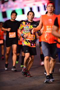 BIB: 221, 26592, 0952
                            <button type="button" onclick="openModal(12796869)" class="btn btn-primary btn-sm float-right btn-popup" data-toggle="modal" data-target=".modal-high-quality">
                        <i class="fas fa-shopping-cart"></i> Add to Cart
                    </button>
                                            <button type="button" onclick="isThisMe(12796869, true)" class="btn btn-success btn-sm float-right btn-popup btn-isme hidden" data-toggle="tooltip" data-placement="bottom" title="นี่คือรูปของคุณใช่ไหม คลิกที่นี่เพื่อเอาเข้าอัลบั้ม">
                        <i class="fas fa-plus"></i> Add to album
                    </button>
                    <button type="button" onclick="isThisMe(12796869, false)" class="btn btn-warning btn-sm float-right btn-popup btn-isnotme hidden">
                        <i class="fas fa-ban"></i> Remove from album
                    </button>