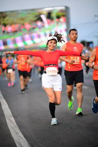 BIB: 325, 24200
                            <button type="button" onclick="openModal(12481878)" class="btn btn-primary btn-sm float-right btn-popup" data-toggle="modal" data-target=".modal-high-quality">
                        <i class="fas fa-shopping-cart"></i> Add to Cart
                    </button>
                                            <button type="button" onclick="isThisMe(12481878, true)" class="btn btn-success btn-sm float-right btn-popup btn-isme hidden" data-toggle="tooltip" data-placement="bottom" title="นี่คือรูปของคุณใช่ไหม คลิกที่นี่เพื่อเอาเข้าอัลบั้ม">
                        <i class="fas fa-plus"></i> Add to album
                    </button>
                    <button type="button" onclick="isThisMe(12481878, false)" class="btn btn-warning btn-sm float-right btn-popup btn-isnotme hidden">
                        <i class="fas fa-ban"></i> Remove from album
                    </button>