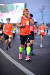 BIB: 908, 039
                            <button type="button" onclick="openModal(12479010)" class="btn btn-primary btn-sm float-right btn-popup" data-toggle="modal" data-target=".modal-high-quality">
                        <i class="fas fa-shopping-cart"></i> Add to Cart
                    </button>
                                            <button type="button" onclick="isThisMe(12479010, true)" class="btn btn-success btn-sm float-right btn-popup btn-isme hidden" data-toggle="tooltip" data-placement="bottom" title="นี่คือรูปของคุณใช่ไหม คลิกที่นี่เพื่อเอาเข้าอัลบั้ม">
                        <i class="fas fa-plus"></i> Add to album
                    </button>
                    <button type="button" onclick="isThisMe(12479010, false)" class="btn btn-warning btn-sm float-right btn-popup btn-isnotme hidden">
                        <i class="fas fa-ban"></i> Remove from album
                    </button>