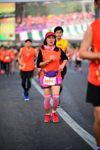 BIB: 28942
                            <button type="button" onclick="openModal(12025314)" class="btn btn-primary btn-sm float-right btn-popup" data-toggle="modal" data-target=".modal-high-quality">
                        <i class="fas fa-shopping-cart"></i> Add to Cart
                    </button>
                                            <button type="button" onclick="isThisMe(12025314, true)" class="btn btn-success btn-sm float-right btn-popup btn-isme hidden" data-toggle="tooltip" data-placement="bottom" title="นี่คือรูปของคุณใช่ไหม คลิกที่นี่เพื่อเอาเข้าอัลบั้ม">
                        <i class="fas fa-plus"></i> Add to album
                    </button>
                    <button type="button" onclick="isThisMe(12025314, false)" class="btn btn-warning btn-sm float-right btn-popup btn-isnotme hidden">
                        <i class="fas fa-ban"></i> Remove from album
                    </button>