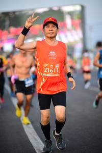 BIB: 21611
                            <button type="button" onclick="openModal(12488329)" class="btn btn-primary btn-sm float-right btn-popup" data-toggle="modal" data-target=".modal-high-quality">
                        <i class="fas fa-shopping-cart"></i> Add to Cart
                    </button>
                                            <button type="button" onclick="isThisMe(12488329, true)" class="btn btn-success btn-sm float-right btn-popup btn-isme hidden" data-toggle="tooltip" data-placement="bottom" title="นี่คือรูปของคุณใช่ไหม คลิกที่นี่เพื่อเอาเข้าอัลบั้ม">
                        <i class="fas fa-plus"></i> Add to album
                    </button>
                    <button type="button" onclick="isThisMe(12488329, false)" class="btn btn-warning btn-sm float-right btn-popup btn-isnotme hidden">
                        <i class="fas fa-ban"></i> Remove from album
                    </button>