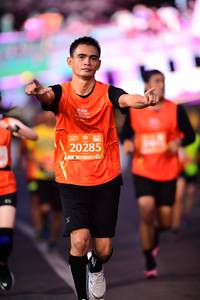 BIB: 20285
                            <button type="button" onclick="openModal(12473173)" class="btn btn-primary btn-sm float-right btn-popup" data-toggle="modal" data-target=".modal-high-quality">
                        <i class="fas fa-shopping-cart"></i> Add to Cart
                    </button>
                                            <button type="button" onclick="isThisMe(12473173, true)" class="btn btn-success btn-sm float-right btn-popup btn-isme hidden" data-toggle="tooltip" data-placement="bottom" title="นี่คือรูปของคุณใช่ไหม คลิกที่นี่เพื่อเอาเข้าอัลบั้ม">
                        <i class="fas fa-plus"></i> Add to album
                    </button>
                    <button type="button" onclick="isThisMe(12473173, false)" class="btn btn-warning btn-sm float-right btn-popup btn-isnotme hidden">
                        <i class="fas fa-ban"></i> Remove from album
                    </button>