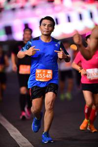 BIB: 25548, 2353
                            <button type="button" onclick="openModal(12472541)" class="btn btn-primary btn-sm float-right btn-popup" data-toggle="modal" data-target=".modal-high-quality">
                        <i class="fas fa-shopping-cart"></i> Add to Cart
                    </button>
                                            <button type="button" onclick="isThisMe(12472541, true)" class="btn btn-success btn-sm float-right btn-popup btn-isme hidden" data-toggle="tooltip" data-placement="bottom" title="นี่คือรูปของคุณใช่ไหม คลิกที่นี่เพื่อเอาเข้าอัลบั้ม">
                        <i class="fas fa-plus"></i> Add to album
                    </button>
                    <button type="button" onclick="isThisMe(12472541, false)" class="btn btn-warning btn-sm float-right btn-popup btn-isnotme hidden">
                        <i class="fas fa-ban"></i> Remove from album
                    </button>