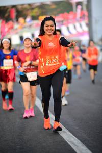 BIB: 21202
                            <button type="button" onclick="openModal(12022869)" class="btn btn-primary btn-sm float-right btn-popup" data-toggle="modal" data-target=".modal-high-quality">
                        <i class="fas fa-shopping-cart"></i> Add to Cart
                    </button>
                                            <button type="button" onclick="isThisMe(12022869, true)" class="btn btn-success btn-sm float-right btn-popup btn-isme hidden" data-toggle="tooltip" data-placement="bottom" title="นี่คือรูปของคุณใช่ไหม คลิกที่นี่เพื่อเอาเข้าอัลบั้ม">
                        <i class="fas fa-plus"></i> Add to album
                    </button>
                    <button type="button" onclick="isThisMe(12022869, false)" class="btn btn-warning btn-sm float-right btn-popup btn-isnotme hidden">
                        <i class="fas fa-ban"></i> Remove from album
                    </button>