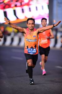 BIB: 41344
                            <button type="button" onclick="openModal(12475745)" class="btn btn-primary btn-sm float-right btn-popup" data-toggle="modal" data-target=".modal-high-quality">
                        <i class="fas fa-shopping-cart"></i> Add to Cart
                    </button>
                                            <button type="button" onclick="isThisMe(12475745, true)" class="btn btn-success btn-sm float-right btn-popup btn-isme hidden" data-toggle="tooltip" data-placement="bottom" title="นี่คือรูปของคุณใช่ไหม คลิกที่นี่เพื่อเอาเข้าอัลบั้ม">
                        <i class="fas fa-plus"></i> Add to album
                    </button>
                    <button type="button" onclick="isThisMe(12475745, false)" class="btn btn-warning btn-sm float-right btn-popup btn-isnotme hidden">
                        <i class="fas fa-ban"></i> Remove from album
                    </button>