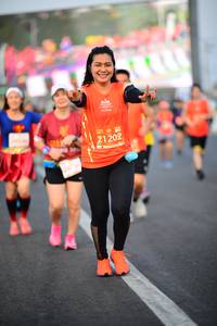 BIB: 21202
                            <button type="button" onclick="openModal(12022860)" class="btn btn-primary btn-sm float-right btn-popup" data-toggle="modal" data-target=".modal-high-quality">
                        <i class="fas fa-shopping-cart"></i> Add to Cart
                    </button>
                                            <button type="button" onclick="isThisMe(12022860, true)" class="btn btn-success btn-sm float-right btn-popup btn-isme hidden" data-toggle="tooltip" data-placement="bottom" title="นี่คือรูปของคุณใช่ไหม คลิกที่นี่เพื่อเอาเข้าอัลบั้ม">
                        <i class="fas fa-plus"></i> Add to album
                    </button>
                    <button type="button" onclick="isThisMe(12022860, false)" class="btn btn-warning btn-sm float-right btn-popup btn-isnotme hidden">
                        <i class="fas fa-ban"></i> Remove from album
                    </button>