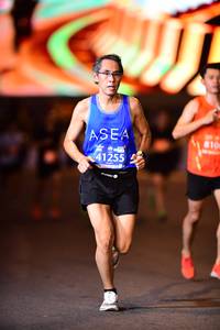 BIB: 810, 41255
                            <button type="button" onclick="openModal(11927775)" class="btn btn-primary btn-sm float-right btn-popup" data-toggle="modal" data-target=".modal-high-quality">
                        <i class="fas fa-shopping-cart"></i> Add to Cart
                    </button>
                                            <button type="button" onclick="isThisMe(11927775, true)" class="btn btn-success btn-sm float-right btn-popup btn-isme hidden" data-toggle="tooltip" data-placement="bottom" title="นี่คือรูปของคุณใช่ไหม คลิกที่นี่เพื่อเอาเข้าอัลบั้ม">
                        <i class="fas fa-plus"></i> Add to album
                    </button>
                    <button type="button" onclick="isThisMe(11927775, false)" class="btn btn-warning btn-sm float-right btn-popup btn-isnotme hidden">
                        <i class="fas fa-ban"></i> Remove from album
                    </button>