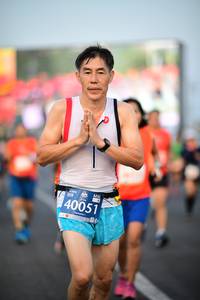 BIB: 40051, 
                            <button type="button" onclick="openModal(12021938)" class="btn btn-primary btn-sm float-right btn-popup" data-toggle="modal" data-target=".modal-high-quality">
                        <i class="fas fa-shopping-cart"></i> Add to Cart
                    </button>
                                            <button type="button" onclick="isThisMe(12021938, true)" class="btn btn-success btn-sm float-right btn-popup btn-isme hidden" data-toggle="tooltip" data-placement="bottom" title="นี่คือรูปของคุณใช่ไหม คลิกที่นี่เพื่อเอาเข้าอัลบั้ม">
                        <i class="fas fa-plus"></i> Add to album
                    </button>
                    <button type="button" onclick="isThisMe(12021938, false)" class="btn btn-warning btn-sm float-right btn-popup btn-isnotme hidden">
                        <i class="fas fa-ban"></i> Remove from album
                    </button>