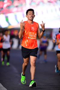 BIB: 70135
                            <button type="button" onclick="openModal(12475695)" class="btn btn-primary btn-sm float-right btn-popup" data-toggle="modal" data-target=".modal-high-quality">
                        <i class="fas fa-shopping-cart"></i> Add to Cart
                    </button>
                                            <button type="button" onclick="isThisMe(12475695, true)" class="btn btn-success btn-sm float-right btn-popup btn-isme hidden" data-toggle="tooltip" data-placement="bottom" title="นี่คือรูปของคุณใช่ไหม คลิกที่นี่เพื่อเอาเข้าอัลบั้ม">
                        <i class="fas fa-plus"></i> Add to album
                    </button>
                    <button type="button" onclick="isThisMe(12475695, false)" class="btn btn-warning btn-sm float-right btn-popup btn-isnotme hidden">
                        <i class="fas fa-ban"></i> Remove from album
                    </button>
