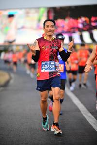 BIB: 40635
                            <button type="button" onclick="openModal(12488729)" class="btn btn-primary btn-sm float-right btn-popup" data-toggle="modal" data-target=".modal-high-quality">
                        <i class="fas fa-shopping-cart"></i> Add to Cart
                    </button>
                                            <button type="button" onclick="isThisMe(12488729, true)" class="btn btn-success btn-sm float-right btn-popup btn-isme hidden" data-toggle="tooltip" data-placement="bottom" title="นี่คือรูปของคุณใช่ไหม คลิกที่นี่เพื่อเอาเข้าอัลบั้ม">
                        <i class="fas fa-plus"></i> Add to album
                    </button>
                    <button type="button" onclick="isThisMe(12488729, false)" class="btn btn-warning btn-sm float-right btn-popup btn-isnotme hidden">
                        <i class="fas fa-ban"></i> Remove from album
                    </button>