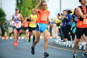 BIB: 220, 21039
                            <button type="button" onclick="openModal(11679076)" class="btn btn-primary btn-sm float-right btn-popup" data-toggle="modal" data-target=".modal-high-quality">
                        <i class="fas fa-shopping-cart"></i> Add to Cart
                    </button>
                                            <button type="button" onclick="isThisMe(11679076, true)" class="btn btn-success btn-sm float-right btn-popup btn-isme hidden" data-toggle="tooltip" data-placement="bottom" title="นี่คือรูปของคุณใช่ไหม คลิกที่นี่เพื่อเอาเข้าอัลบั้ม">
                        <i class="fas fa-plus"></i> Add to album
                    </button>
                    <button type="button" onclick="isThisMe(11679076, false)" class="btn btn-warning btn-sm float-right btn-popup btn-isnotme hidden">
                        <i class="fas fa-ban"></i> Remove from album
                    </button>