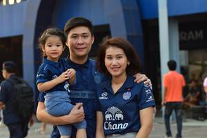 BIB: 
                            <button type="button" onclick="openModal(10456195)" class="btn btn-primary btn-sm float-right btn-popup" data-toggle="modal" data-target=".modal-high-quality">
                        <i class="fas fa-shopping-cart"></i> Add to Cart
                    </button>
                                            <button type="button" onclick="isThisMe(10456195, true)" class="btn btn-success btn-sm float-right btn-popup btn-isme hidden" data-toggle="tooltip" data-placement="bottom" title="นี่คือรูปของคุณใช่ไหม คลิกที่นี่เพื่อเอาเข้าอัลบั้ม">
                        <i class="fas fa-plus"></i> Add to album
                    </button>
                    <button type="button" onclick="isThisMe(10456195, false)" class="btn btn-warning btn-sm float-right btn-popup btn-isnotme hidden">
                        <i class="fas fa-ban"></i> Remove from album
                    </button>