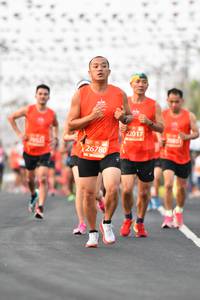 BIB: 22017, 26780
                            <button type="button" onclick="openModal(10639439)" class="btn btn-primary btn-sm float-right btn-popup" data-toggle="modal" data-target=".modal-high-quality">
                        <i class="fas fa-shopping-cart"></i> Add to Cart
                    </button>
                                            <button type="button" onclick="isThisMe(10639439, true)" class="btn btn-success btn-sm float-right btn-popup btn-isme hidden" data-toggle="tooltip" data-placement="bottom" title="นี่คือรูปของคุณใช่ไหม คลิกที่นี่เพื่อเอาเข้าอัลบั้ม">
                        <i class="fas fa-plus"></i> Add to album
                    </button>
                    <button type="button" onclick="isThisMe(10639439, false)" class="btn btn-warning btn-sm float-right btn-popup btn-isnotme hidden">
                        <i class="fas fa-ban"></i> Remove from album
                    </button>