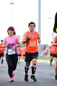 BIB: 20020, 43257
                            <button type="button" onclick="openModal(10711206)" class="btn btn-primary btn-sm float-right btn-popup" data-toggle="modal" data-target=".modal-high-quality">
                        <i class="fas fa-shopping-cart"></i> Add to Cart
                    </button>
                                            <button type="button" onclick="isThisMe(10711206, true)" class="btn btn-success btn-sm float-right btn-popup btn-isme hidden" data-toggle="tooltip" data-placement="bottom" title="นี่คือรูปของคุณใช่ไหม คลิกที่นี่เพื่อเอาเข้าอัลบั้ม">
                        <i class="fas fa-plus"></i> Add to album
                    </button>
                    <button type="button" onclick="isThisMe(10711206, false)" class="btn btn-warning btn-sm float-right btn-popup btn-isnotme hidden">
                        <i class="fas fa-ban"></i> Remove from album
                    </button>