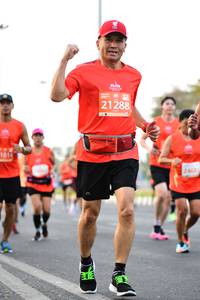 BIB: 21288, 1014, 2463
                            <button type="button" onclick="openModal(10722525)" class="btn btn-primary btn-sm float-right btn-popup" data-toggle="modal" data-target=".modal-high-quality">
                        <i class="fas fa-shopping-cart"></i> Add to Cart
                    </button>
                                            <button type="button" onclick="isThisMe(10722525, true)" class="btn btn-success btn-sm float-right btn-popup btn-isme hidden" data-toggle="tooltip" data-placement="bottom" title="นี่คือรูปของคุณใช่ไหม คลิกที่นี่เพื่อเอาเข้าอัลบั้ม">
                        <i class="fas fa-plus"></i> Add to album
                    </button>
                    <button type="button" onclick="isThisMe(10722525, false)" class="btn btn-warning btn-sm float-right btn-popup btn-isnotme hidden">
                        <i class="fas fa-ban"></i> Remove from album
                    </button>