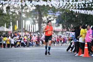 BIB: 25743
                            <button type="button" onclick="openModal(10999588)" class="btn btn-primary btn-sm float-right btn-popup" data-toggle="modal" data-target=".modal-high-quality">
                        <i class="fas fa-shopping-cart"></i> Add to Cart
                    </button>
                                            <button type="button" onclick="isThisMe(10999588, true)" class="btn btn-success btn-sm float-right btn-popup btn-isme hidden" data-toggle="tooltip" data-placement="bottom" title="นี่คือรูปของคุณใช่ไหม คลิกที่นี่เพื่อเอาเข้าอัลบั้ม">
                        <i class="fas fa-plus"></i> Add to album
                    </button>
                    <button type="button" onclick="isThisMe(10999588, false)" class="btn btn-warning btn-sm float-right btn-popup btn-isnotme hidden">
                        <i class="fas fa-ban"></i> Remove from album
                    </button>