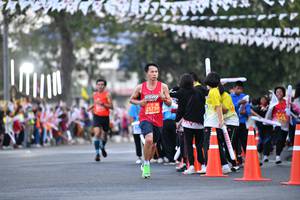 BIB: 25739
                            <button type="button" onclick="openModal(10999519)" class="btn btn-primary btn-sm float-right btn-popup" data-toggle="modal" data-target=".modal-high-quality">
                        <i class="fas fa-shopping-cart"></i> Add to Cart
                    </button>
                                            <button type="button" onclick="isThisMe(10999519, true)" class="btn btn-success btn-sm float-right btn-popup btn-isme hidden" data-toggle="tooltip" data-placement="bottom" title="นี่คือรูปของคุณใช่ไหม คลิกที่นี่เพื่อเอาเข้าอัลบั้ม">
                        <i class="fas fa-plus"></i> Add to album
                    </button>
                    <button type="button" onclick="isThisMe(10999519, false)" class="btn btn-warning btn-sm float-right btn-popup btn-isnotme hidden">
                        <i class="fas fa-ban"></i> Remove from album
                    </button>