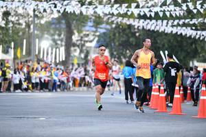 BIB: 27472, 20686
                            <button type="button" onclick="openModal(11002181)" class="btn btn-primary btn-sm float-right btn-popup" data-toggle="modal" data-target=".modal-high-quality">
                        <i class="fas fa-shopping-cart"></i> Add to Cart
                    </button>
                                            <button type="button" onclick="isThisMe(11002181, true)" class="btn btn-success btn-sm float-right btn-popup btn-isme hidden" data-toggle="tooltip" data-placement="bottom" title="นี่คือรูปของคุณใช่ไหม คลิกที่นี่เพื่อเอาเข้าอัลบั้ม">
                        <i class="fas fa-plus"></i> Add to album
                    </button>
                    <button type="button" onclick="isThisMe(11002181, false)" class="btn btn-warning btn-sm float-right btn-popup btn-isnotme hidden">
                        <i class="fas fa-ban"></i> Remove from album
                    </button>