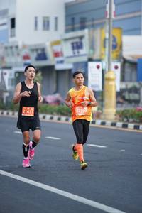 BIB: 27190, 21633
                            <button type="button" onclick="openModal(10990545)" class="btn btn-primary btn-sm float-right btn-popup" data-toggle="modal" data-target=".modal-high-quality">
                        <i class="fas fa-shopping-cart"></i> Add to Cart
                    </button>
                                            <button type="button" onclick="isThisMe(10990545, true)" class="btn btn-success btn-sm float-right btn-popup btn-isme hidden" data-toggle="tooltip" data-placement="bottom" title="นี่คือรูปของคุณใช่ไหม คลิกที่นี่เพื่อเอาเข้าอัลบั้ม">
                        <i class="fas fa-plus"></i> Add to album
                    </button>
                    <button type="button" onclick="isThisMe(10990545, false)" class="btn btn-warning btn-sm float-right btn-popup btn-isnotme hidden">
                        <i class="fas fa-ban"></i> Remove from album
                    </button>