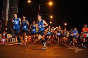 BIB: 73062, 41925, 0645
                            <button type="button" onclick="openModal(11701518)" class="btn btn-primary btn-sm float-right btn-popup" data-toggle="modal" data-target=".modal-high-quality">
                        <i class="fas fa-shopping-cart"></i> Add to Cart
                    </button>
                                            <button type="button" onclick="isThisMe(11701518, true)" class="btn btn-success btn-sm float-right btn-popup btn-isme hidden" data-toggle="tooltip" data-placement="bottom" title="นี่คือรูปของคุณใช่ไหม คลิกที่นี่เพื่อเอาเข้าอัลบั้ม">
                        <i class="fas fa-plus"></i> Add to album
                    </button>
                    <button type="button" onclick="isThisMe(11701518, false)" class="btn btn-warning btn-sm float-right btn-popup btn-isnotme hidden">
                        <i class="fas fa-ban"></i> Remove from album
                    </button>