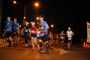 BIB: 4576, 44424, 41163
                            <button type="button" onclick="openModal(11701139)" class="btn btn-primary btn-sm float-right btn-popup" data-toggle="modal" data-target=".modal-high-quality">
                        <i class="fas fa-shopping-cart"></i> Add to Cart
                    </button>
                                            <button type="button" onclick="isThisMe(11701139, true)" class="btn btn-success btn-sm float-right btn-popup btn-isme hidden" data-toggle="tooltip" data-placement="bottom" title="นี่คือรูปของคุณใช่ไหม คลิกที่นี่เพื่อเอาเข้าอัลบั้ม">
                        <i class="fas fa-plus"></i> Add to album
                    </button>
                    <button type="button" onclick="isThisMe(11701139, false)" class="btn btn-warning btn-sm float-right btn-popup btn-isnotme hidden">
                        <i class="fas fa-ban"></i> Remove from album
                    </button>