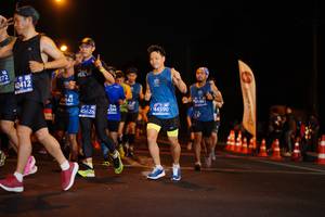 BIB: 42412, 0842, 81401, 344, 45626, 44590
                            <button type="button" onclick="openModal(11702835)" class="btn btn-primary btn-sm float-right btn-popup" data-toggle="modal" data-target=".modal-high-quality">
                        <i class="fas fa-shopping-cart"></i> Add to Cart
                    </button>
                                            <button type="button" onclick="isThisMe(11702835, true)" class="btn btn-success btn-sm float-right btn-popup btn-isme hidden" data-toggle="tooltip" data-placement="bottom" title="นี่คือรูปของคุณใช่ไหม คลิกที่นี่เพื่อเอาเข้าอัลบั้ม">
                        <i class="fas fa-plus"></i> Add to album
                    </button>
                    <button type="button" onclick="isThisMe(11702835, false)" class="btn btn-warning btn-sm float-right btn-popup btn-isnotme hidden">
                        <i class="fas fa-ban"></i> Remove from album
                    </button>