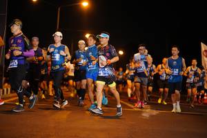 BIB: 932, 40975, 40295, 1360
                            <button type="button" onclick="openModal(11702730)" class="btn btn-primary btn-sm float-right btn-popup" data-toggle="modal" data-target=".modal-high-quality">
                        <i class="fas fa-shopping-cart"></i> Add to Cart
                    </button>
                                            <button type="button" onclick="isThisMe(11702730, true)" class="btn btn-success btn-sm float-right btn-popup btn-isme hidden" data-toggle="tooltip" data-placement="bottom" title="นี่คือรูปของคุณใช่ไหม คลิกที่นี่เพื่อเอาเข้าอัลบั้ม">
                        <i class="fas fa-plus"></i> Add to album
                    </button>
                    <button type="button" onclick="isThisMe(11702730, false)" class="btn btn-warning btn-sm float-right btn-popup btn-isnotme hidden">
                        <i class="fas fa-ban"></i> Remove from album
                    </button>