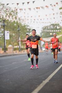 BIB: 403, 21722
                            <button type="button" onclick="openModal(12075931)" class="btn btn-primary btn-sm float-right btn-popup" data-toggle="modal" data-target=".modal-high-quality">
                        <i class="fas fa-shopping-cart"></i> Add to Cart
                    </button>
                                            <button type="button" onclick="isThisMe(12075931, true)" class="btn btn-success btn-sm float-right btn-popup btn-isme hidden" data-toggle="tooltip" data-placement="bottom" title="นี่คือรูปของคุณใช่ไหม คลิกที่นี่เพื่อเอาเข้าอัลบั้ม">
                        <i class="fas fa-plus"></i> Add to album
                    </button>
                    <button type="button" onclick="isThisMe(12075931, false)" class="btn btn-warning btn-sm float-right btn-popup btn-isnotme hidden">
                        <i class="fas fa-ban"></i> Remove from album
                    </button>