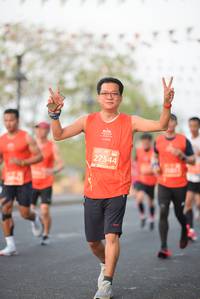 BIB: 27544
                            <button type="button" onclick="openModal(12081533)" class="btn btn-primary btn-sm float-right btn-popup" data-toggle="modal" data-target=".modal-high-quality">
                        <i class="fas fa-shopping-cart"></i> Add to Cart
                    </button>
                                            <button type="button" onclick="isThisMe(12081533, true)" class="btn btn-success btn-sm float-right btn-popup btn-isme hidden" data-toggle="tooltip" data-placement="bottom" title="นี่คือรูปของคุณใช่ไหม คลิกที่นี่เพื่อเอาเข้าอัลบั้ม">
                        <i class="fas fa-plus"></i> Add to album
                    </button>
                    <button type="button" onclick="isThisMe(12081533, false)" class="btn btn-warning btn-sm float-right btn-popup btn-isnotme hidden">
                        <i class="fas fa-ban"></i> Remove from album
                    </button>