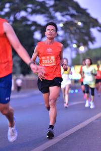 BIB: 20557
                            <button type="button" onclick="openModal(11962087)" class="btn btn-primary btn-sm float-right btn-popup" data-toggle="modal" data-target=".modal-high-quality">
                        <i class="fas fa-shopping-cart"></i> Add to Cart
                    </button>
                                            <button type="button" onclick="isThisMe(11962087, true)" class="btn btn-success btn-sm float-right btn-popup btn-isme hidden" data-toggle="tooltip" data-placement="bottom" title="นี่คือรูปของคุณใช่ไหม คลิกที่นี่เพื่อเอาเข้าอัลบั้ม">
                        <i class="fas fa-plus"></i> Add to album
                    </button>
                    <button type="button" onclick="isThisMe(11962087, false)" class="btn btn-warning btn-sm float-right btn-popup btn-isnotme hidden">
                        <i class="fas fa-ban"></i> Remove from album
                    </button>