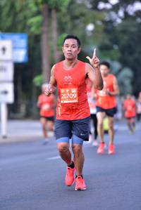 BIB: 20709
                            <button type="button" onclick="openModal(11926574)" class="btn btn-primary btn-sm float-right btn-popup" data-toggle="modal" data-target=".modal-high-quality">
                        <i class="fas fa-shopping-cart"></i> Add to Cart
                    </button>
                                            <button type="button" onclick="isThisMe(11926574, true)" class="btn btn-success btn-sm float-right btn-popup btn-isme hidden" data-toggle="tooltip" data-placement="bottom" title="นี่คือรูปของคุณใช่ไหม คลิกที่นี่เพื่อเอาเข้าอัลบั้ม">
                        <i class="fas fa-plus"></i> Add to album
                    </button>
                    <button type="button" onclick="isThisMe(11926574, false)" class="btn btn-warning btn-sm float-right btn-popup btn-isnotme hidden">
                        <i class="fas fa-ban"></i> Remove from album
                    </button>