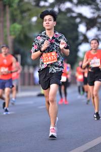 BIB: 21433
                            <button type="button" onclick="openModal(11915148)" class="btn btn-primary btn-sm float-right btn-popup" data-toggle="modal" data-target=".modal-high-quality">
                        <i class="fas fa-shopping-cart"></i> Add to Cart
                    </button>
                                            <button type="button" onclick="isThisMe(11915148, true)" class="btn btn-success btn-sm float-right btn-popup btn-isme hidden" data-toggle="tooltip" data-placement="bottom" title="นี่คือรูปของคุณใช่ไหม คลิกที่นี่เพื่อเอาเข้าอัลบั้ม">
                        <i class="fas fa-plus"></i> Add to album
                    </button>
                    <button type="button" onclick="isThisMe(11915148, false)" class="btn btn-warning btn-sm float-right btn-popup btn-isnotme hidden">
                        <i class="fas fa-ban"></i> Remove from album
                    </button>