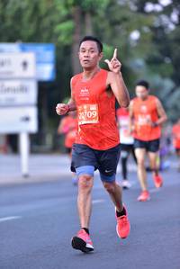 BIB: 20709
                            <button type="button" onclick="openModal(11926573)" class="btn btn-primary btn-sm float-right btn-popup" data-toggle="modal" data-target=".modal-high-quality">
                        <i class="fas fa-shopping-cart"></i> Add to Cart
                    </button>
                                            <button type="button" onclick="isThisMe(11926573, true)" class="btn btn-success btn-sm float-right btn-popup btn-isme hidden" data-toggle="tooltip" data-placement="bottom" title="นี่คือรูปของคุณใช่ไหม คลิกที่นี่เพื่อเอาเข้าอัลบั้ม">
                        <i class="fas fa-plus"></i> Add to album
                    </button>
                    <button type="button" onclick="isThisMe(11926573, false)" class="btn btn-warning btn-sm float-right btn-popup btn-isnotme hidden">
                        <i class="fas fa-ban"></i> Remove from album
                    </button>