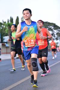 BIB: 22330, 81240
                            <button type="button" onclick="openModal(11857542)" class="btn btn-primary btn-sm float-right btn-popup" data-toggle="modal" data-target=".modal-high-quality">
                        <i class="fas fa-shopping-cart"></i> Add to Cart
                    </button>
                                            <button type="button" onclick="isThisMe(11857542, true)" class="btn btn-success btn-sm float-right btn-popup btn-isme hidden" data-toggle="tooltip" data-placement="bottom" title="นี่คือรูปของคุณใช่ไหม คลิกที่นี่เพื่อเอาเข้าอัลบั้ม">
                        <i class="fas fa-plus"></i> Add to album
                    </button>
                    <button type="button" onclick="isThisMe(11857542, false)" class="btn btn-warning btn-sm float-right btn-popup btn-isnotme hidden">
                        <i class="fas fa-ban"></i> Remove from album
                    </button>