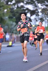 BIB: 21433, 019
                            <button type="button" onclick="openModal(11915026)" class="btn btn-primary btn-sm float-right btn-popup" data-toggle="modal" data-target=".modal-high-quality">
                        <i class="fas fa-shopping-cart"></i> Add to Cart
                    </button>
                                            <button type="button" onclick="isThisMe(11915026, true)" class="btn btn-success btn-sm float-right btn-popup btn-isme hidden" data-toggle="tooltip" data-placement="bottom" title="นี่คือรูปของคุณใช่ไหม คลิกที่นี่เพื่อเอาเข้าอัลบั้ม">
                        <i class="fas fa-plus"></i> Add to album
                    </button>
                    <button type="button" onclick="isThisMe(11915026, false)" class="btn btn-warning btn-sm float-right btn-popup btn-isnotme hidden">
                        <i class="fas fa-ban"></i> Remove from album
                    </button>