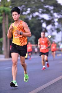 BIB: 201
                            <button type="button" onclick="openModal(11915043)" class="btn btn-primary btn-sm float-right btn-popup" data-toggle="modal" data-target=".modal-high-quality">
                        <i class="fas fa-shopping-cart"></i> Add to Cart
                    </button>
                                            <button type="button" onclick="isThisMe(11915043, true)" class="btn btn-success btn-sm float-right btn-popup btn-isme hidden" data-toggle="tooltip" data-placement="bottom" title="นี่คือรูปของคุณใช่ไหม คลิกที่นี่เพื่อเอาเข้าอัลบั้ม">
                        <i class="fas fa-plus"></i> Add to album
                    </button>
                    <button type="button" onclick="isThisMe(11915043, false)" class="btn btn-warning btn-sm float-right btn-popup btn-isnotme hidden">
                        <i class="fas fa-ban"></i> Remove from album
                    </button>