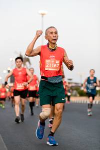 BIB: 21167
                            <button type="button" onclick="openModal(12095418)" class="btn btn-primary btn-sm float-right btn-popup" data-toggle="modal" data-target=".modal-high-quality">
                        <i class="fas fa-shopping-cart"></i> Add to Cart
                    </button>
                                            <button type="button" onclick="isThisMe(12095418, true)" class="btn btn-success btn-sm float-right btn-popup btn-isme hidden" data-toggle="tooltip" data-placement="bottom" title="นี่คือรูปของคุณใช่ไหม คลิกที่นี่เพื่อเอาเข้าอัลบั้ม">
                        <i class="fas fa-plus"></i> Add to album
                    </button>
                    <button type="button" onclick="isThisMe(12095418, false)" class="btn btn-warning btn-sm float-right btn-popup btn-isnotme hidden">
                        <i class="fas fa-ban"></i> Remove from album
                    </button>