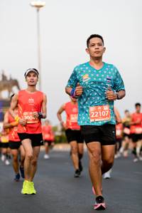 BIB: 22107, 2004
                            <button type="button" onclick="openModal(12092295)" class="btn btn-primary btn-sm float-right btn-popup" data-toggle="modal" data-target=".modal-high-quality">
                        <i class="fas fa-shopping-cart"></i> Add to Cart
                    </button>
                                            <button type="button" onclick="isThisMe(12092295, true)" class="btn btn-success btn-sm float-right btn-popup btn-isme hidden" data-toggle="tooltip" data-placement="bottom" title="นี่คือรูปของคุณใช่ไหม คลิกที่นี่เพื่อเอาเข้าอัลบั้ม">
                        <i class="fas fa-plus"></i> Add to album
                    </button>
                    <button type="button" onclick="isThisMe(12092295, false)" class="btn btn-warning btn-sm float-right btn-popup btn-isnotme hidden">
                        <i class="fas fa-ban"></i> Remove from album
                    </button>