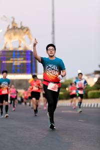 BIB: 412
                            <button type="button" onclick="openModal(12025136)" class="btn btn-primary btn-sm float-right btn-popup" data-toggle="modal" data-target=".modal-high-quality">
                        <i class="fas fa-shopping-cart"></i> Add to Cart
                    </button>
                                            <button type="button" onclick="isThisMe(12025136, true)" class="btn btn-success btn-sm float-right btn-popup btn-isme hidden" data-toggle="tooltip" data-placement="bottom" title="นี่คือรูปของคุณใช่ไหม คลิกที่นี่เพื่อเอาเข้าอัลบั้ม">
                        <i class="fas fa-plus"></i> Add to album
                    </button>
                    <button type="button" onclick="isThisMe(12025136, false)" class="btn btn-warning btn-sm float-right btn-popup btn-isnotme hidden">
                        <i class="fas fa-ban"></i> Remove from album
                    </button>