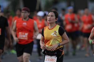 BIB: 220, 23485
                            <button type="button" onclick="openModal(11609281)" class="btn btn-primary btn-sm float-right btn-popup" data-toggle="modal" data-target=".modal-high-quality">
                        <i class="fas fa-shopping-cart"></i> Add to Cart
                    </button>
                                            <button type="button" onclick="isThisMe(11609281, true)" class="btn btn-success btn-sm float-right btn-popup btn-isme hidden" data-toggle="tooltip" data-placement="bottom" title="นี่คือรูปของคุณใช่ไหม คลิกที่นี่เพื่อเอาเข้าอัลบั้ม">
                        <i class="fas fa-plus"></i> Add to album
                    </button>
                    <button type="button" onclick="isThisMe(11609281, false)" class="btn btn-warning btn-sm float-right btn-popup btn-isnotme hidden">
                        <i class="fas fa-ban"></i> Remove from album
                    </button>