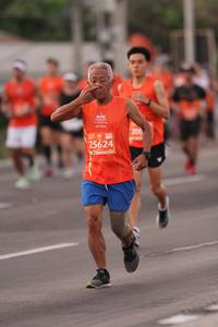 BIB: 200, 25624
                            <button type="button" onclick="openModal(11882099)" class="btn btn-primary btn-sm float-right btn-popup" data-toggle="modal" data-target=".modal-high-quality">
                        <i class="fas fa-shopping-cart"></i> Add to Cart
                    </button>
                                            <button type="button" onclick="isThisMe(11882099, true)" class="btn btn-success btn-sm float-right btn-popup btn-isme hidden" data-toggle="tooltip" data-placement="bottom" title="นี่คือรูปของคุณใช่ไหม คลิกที่นี่เพื่อเอาเข้าอัลบั้ม">
                        <i class="fas fa-plus"></i> Add to album
                    </button>
                    <button type="button" onclick="isThisMe(11882099, false)" class="btn btn-warning btn-sm float-right btn-popup btn-isnotme hidden">
                        <i class="fas fa-ban"></i> Remove from album
                    </button>