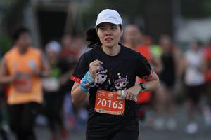 BIB: 70165
                            <button type="button" onclick="openModal(11606141)" class="btn btn-primary btn-sm float-right btn-popup" data-toggle="modal" data-target=".modal-high-quality">
                        <i class="fas fa-shopping-cart"></i> Add to Cart
                    </button>
                                            <button type="button" onclick="isThisMe(11606141, true)" class="btn btn-success btn-sm float-right btn-popup btn-isme hidden" data-toggle="tooltip" data-placement="bottom" title="นี่คือรูปของคุณใช่ไหม คลิกที่นี่เพื่อเอาเข้าอัลบั้ม">
                        <i class="fas fa-plus"></i> Add to album
                    </button>
                    <button type="button" onclick="isThisMe(11606141, false)" class="btn btn-warning btn-sm float-right btn-popup btn-isnotme hidden">
                        <i class="fas fa-ban"></i> Remove from album
                    </button>
