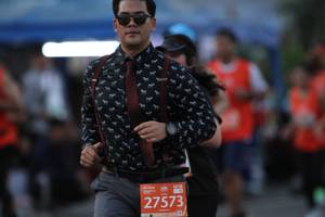 BIB: 27573
                            <button type="button" onclick="openModal(11604070)" class="btn btn-primary btn-sm float-right btn-popup" data-toggle="modal" data-target=".modal-high-quality">
                        <i class="fas fa-shopping-cart"></i> Add to Cart
                    </button>
                                            <button type="button" onclick="isThisMe(11604070, true)" class="btn btn-success btn-sm float-right btn-popup btn-isme hidden" data-toggle="tooltip" data-placement="bottom" title="นี่คือรูปของคุณใช่ไหม คลิกที่นี่เพื่อเอาเข้าอัลบั้ม">
                        <i class="fas fa-plus"></i> Add to album
                    </button>
                    <button type="button" onclick="isThisMe(11604070, false)" class="btn btn-warning btn-sm float-right btn-popup btn-isnotme hidden">
                        <i class="fas fa-ban"></i> Remove from album
                    </button>